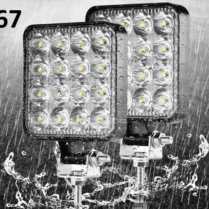 Two LED lights with raindrops on a gray background, labeled IP67.